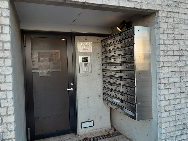 20/26 エントランス