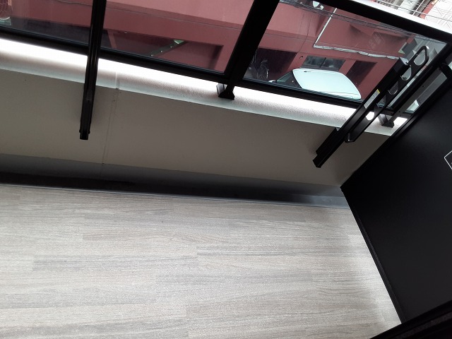 20/30 バルコニー