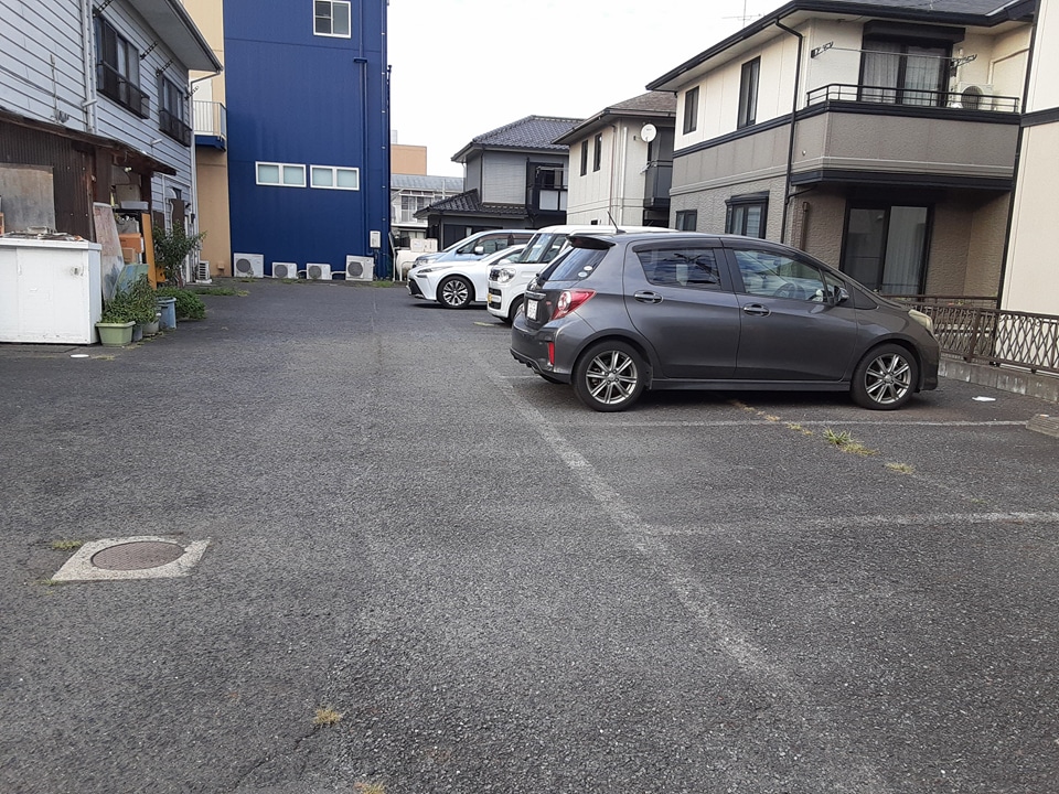 21/27 駐車場