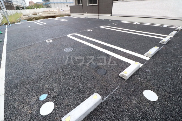 18/20 駐車場