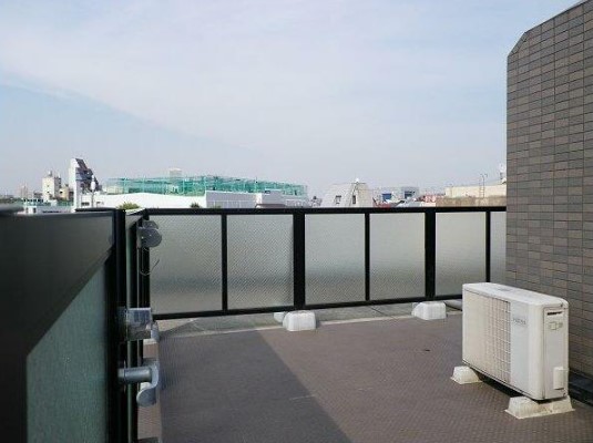 13/19 バルコニー