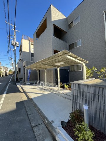 4/5 エントランス