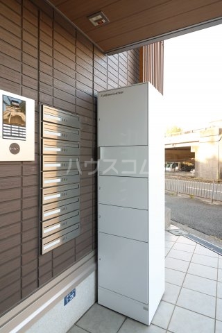 25/30 エントランス