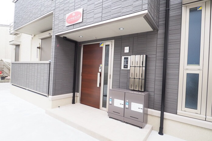 18/21 エントランス