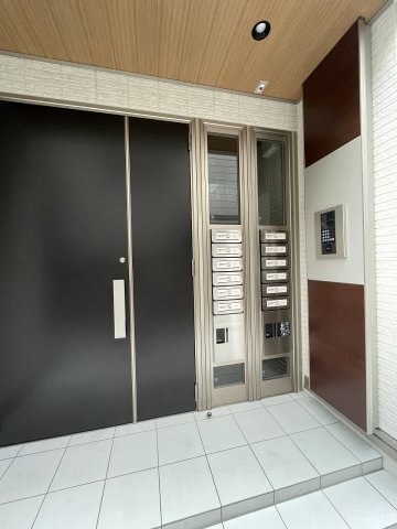 17/21 エントランス