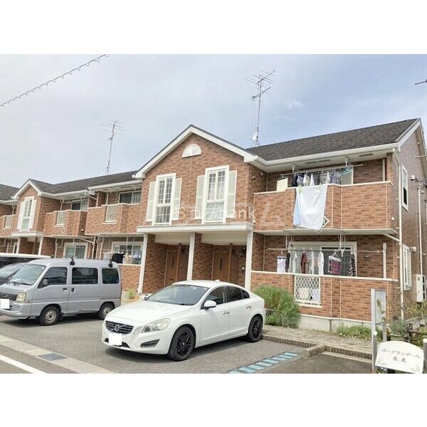 13/17 駐車場
