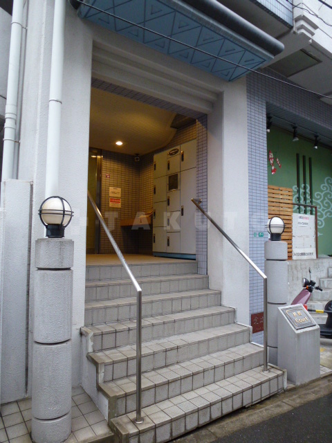 15/25 エントランス