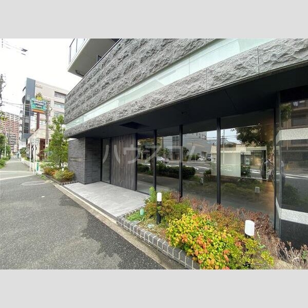 14/21 エントランス