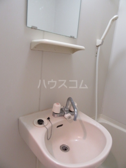 13/30 洗面
