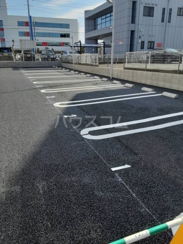 25/30 駐車場