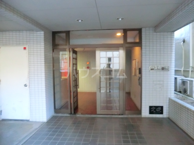 2/10 エントランス