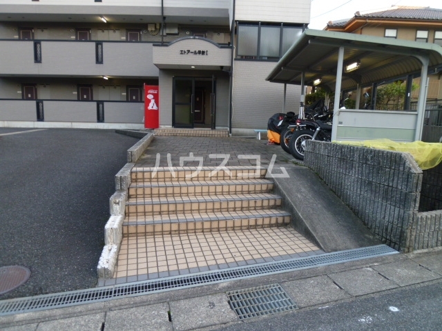 13/20 エントランス