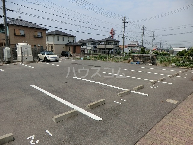 22/30 駐車場