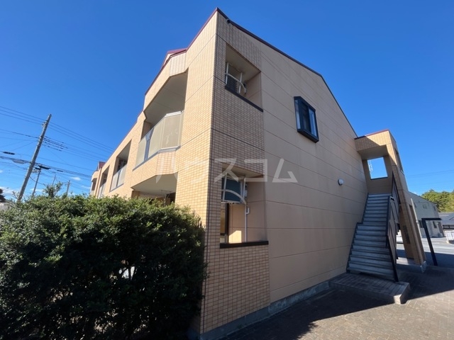 24/30 エントランス