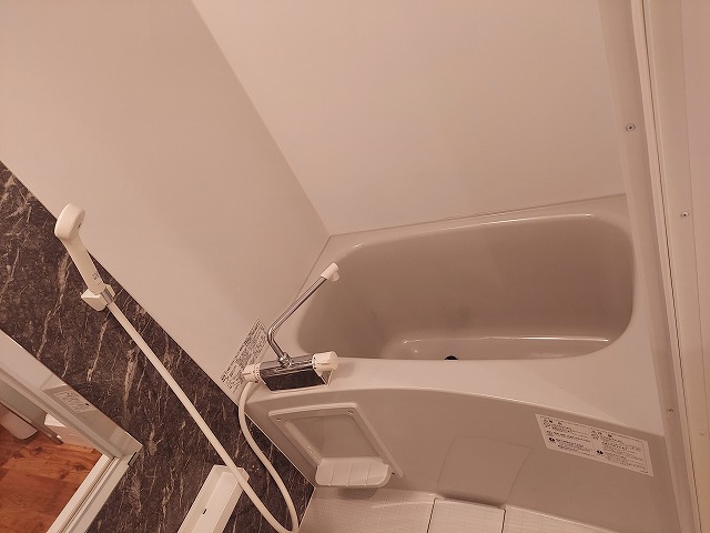 13/30 浴室
