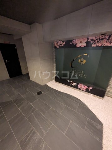 20/29 エントランス