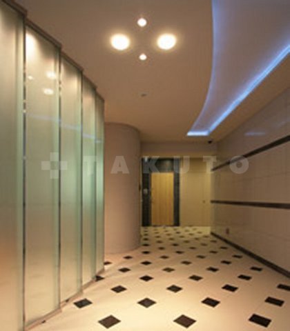 13/23 エントランス