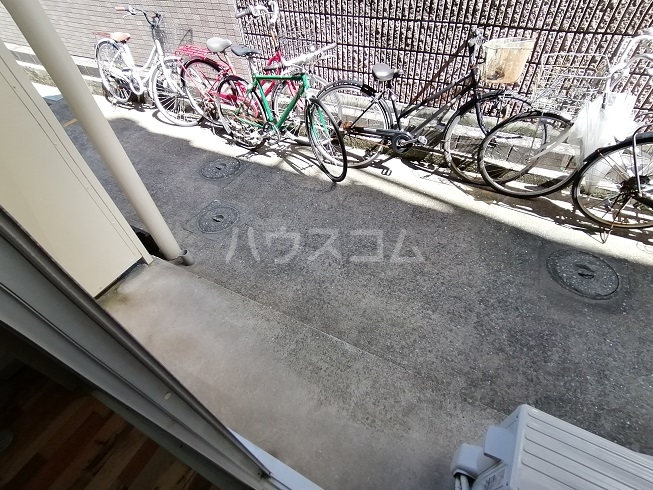 23/30 バルコニー