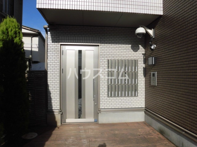 2/4 エントランス