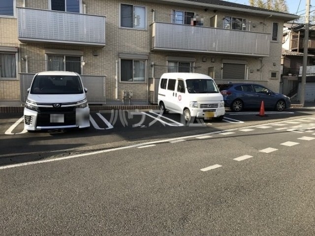 15/23 駐車場