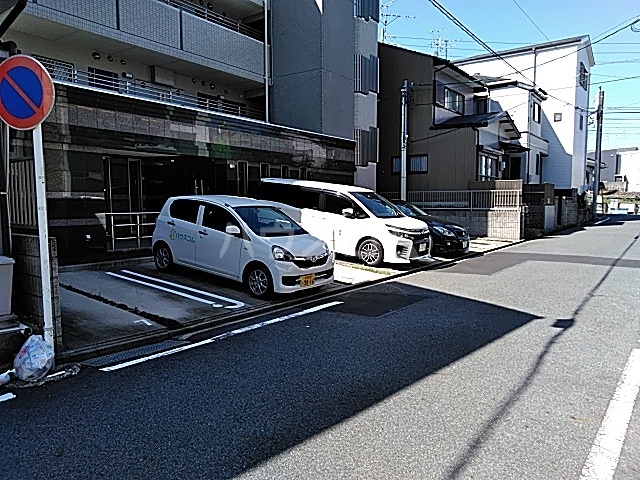 17/25 駐車場