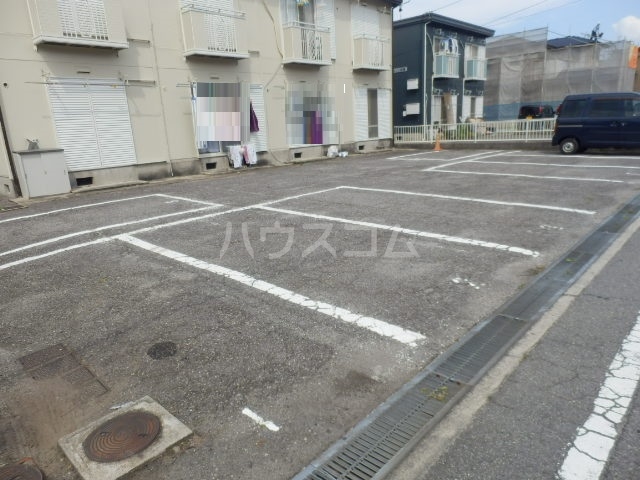 21/29 駐車場