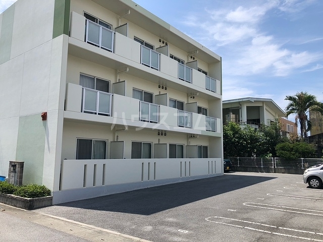 19/19 駐車場