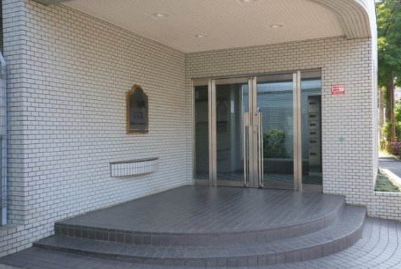 22/24 エントランス