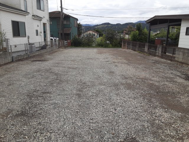 25/30 駐車場