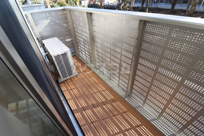 13/21 バルコニー