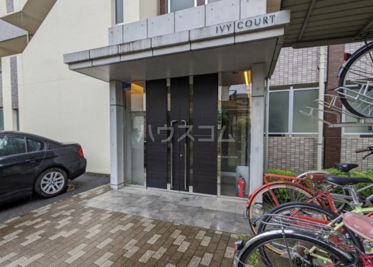 19/29 エントランス