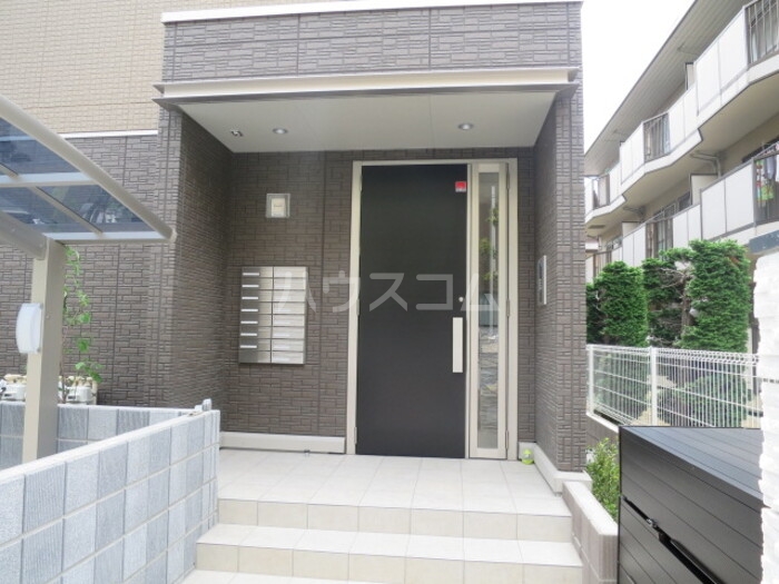 2/4 エントランス