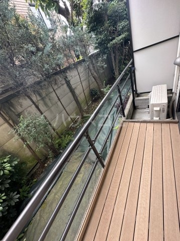 13/22 バルコニー