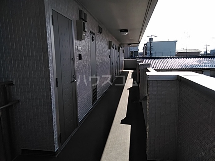 14/27 バルコニー