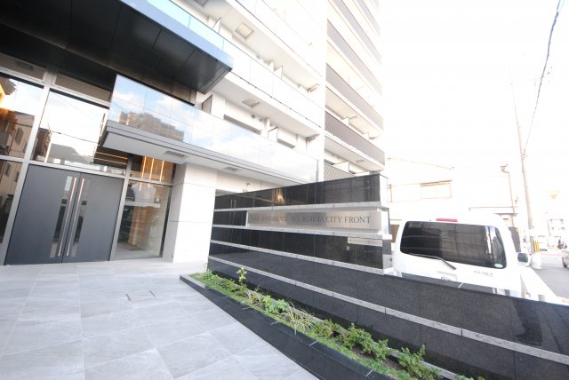 20/30 エントランス