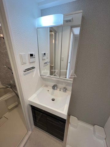 15/30 洗面