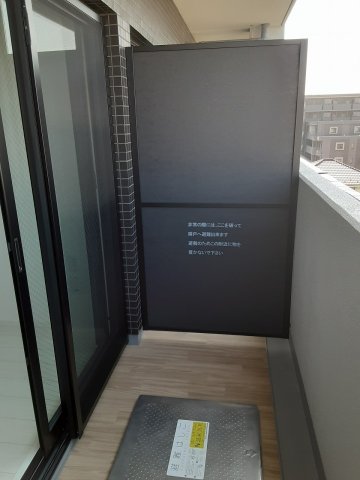 17/30 バルコニー