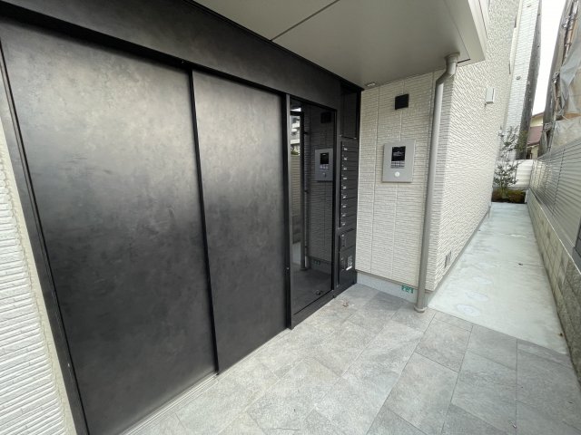 19/29 エントランス