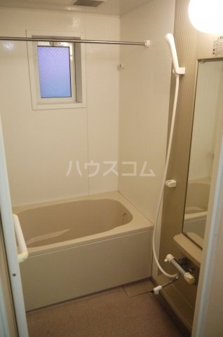 17/30 浴室
