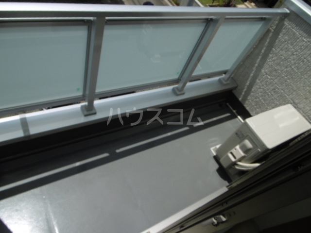 20/30 バルコニー