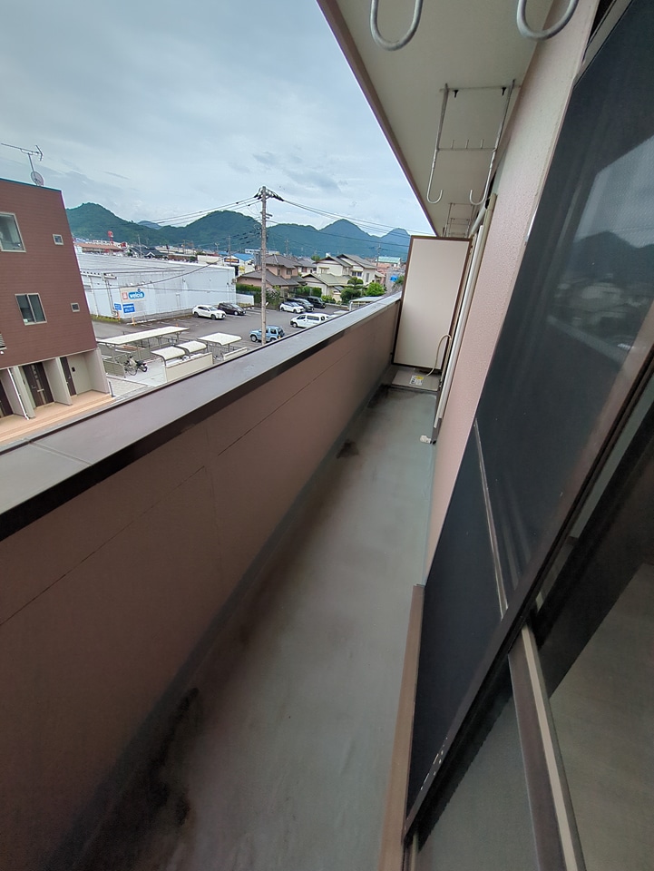 13/20 バルコニー