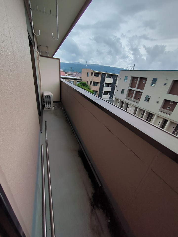 15/22 バルコニー