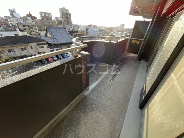 23/30 バルコニー