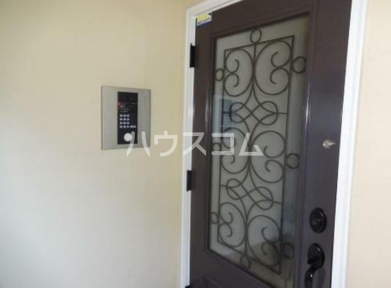 19/19 エントランス