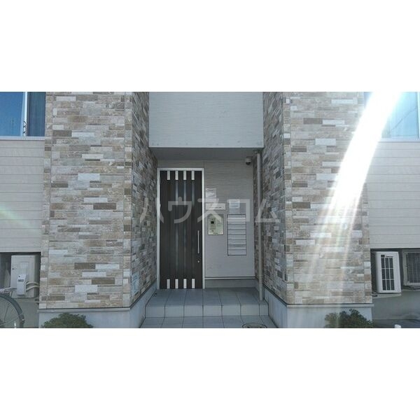 14/23 エントランス