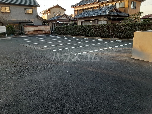 3/7 駐車場