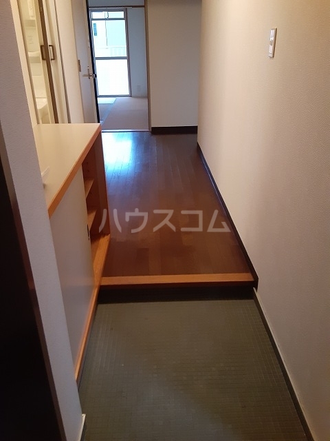 14/30 玄関