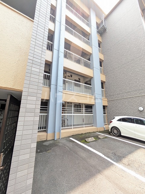 2/30 外観