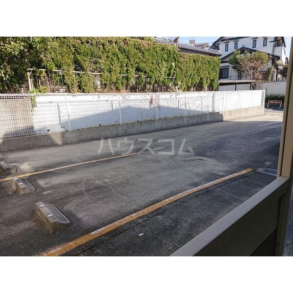 17/27 駐車場