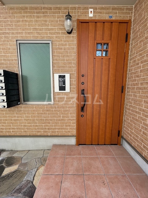 19/28 エントランス